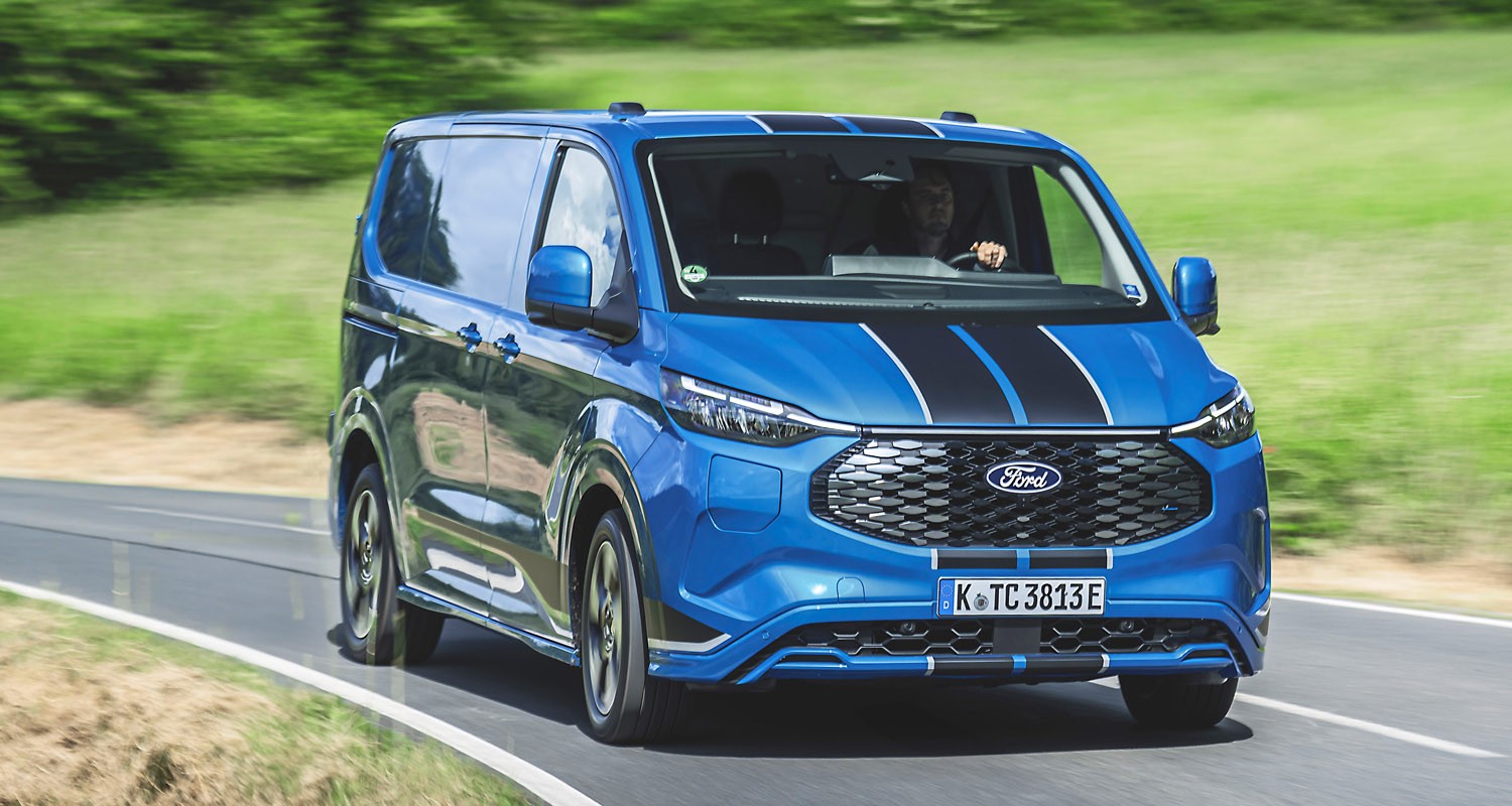 Nowy, elektryczny Ford Transit Custom Plugin